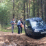 Полицейские спасли автоледи, застрявшую в лесу на бездорожье - GorodKirov.Ru
