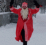 ded moroz bezhit В Кирове пройдёт массовый забег в честь Дня рождения Деда Мороза - VyatkaKirov.Ru