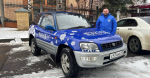 Вячеслав Симаков украсил свою машину новогодней символикой