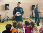 Кировские школьники познакомились с беспилотной авиацией МЧС России