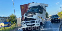 КамАЗ лишился кабины в аварии большегрузов на трассе в Слободском районе - ProGorod.Ru