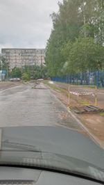 На просспекте Строителей устраняют аварию на водопроводе
