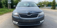 В Кирове столкнулись Skoda и Nissan: пострадала 26-летняя девушка - Комсомольская Правда