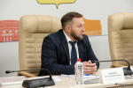 Глава Кирова Вячеслав Симаков исполнит собственную песню на фестивале