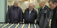 В рамках международной выставки «ИННОПРОМ. Беларусь», проходящей в столице Беларуси, губернатор Кировской области Александр Соколов продолжает проводить продуктивные встречи с белорусскими партнерами. На этот раз кировская делегация во главе с главой вятского края посетила одно из ведущих предприятий по производству общественного транспорта — «Белкоммунмаш». - Кировская правда