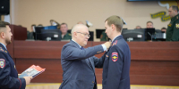 Александр Соколов вручил награды кировским полицейским - Правительство области