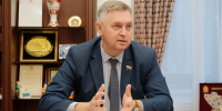 «Бизнесу мы готовы подставить свое плечо». Интервью с председателем Заксобрания Кировской области Романом Бересневым - Свойкировский.рф