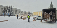 В Кирове подрядчик начал установку горок на Театральной площади - ProGorod.Ru