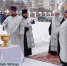 На Всехсвятской церкви Кирово-Чепецка освятили и установили новые кресты на купола - ГТРК Вятка