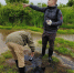 Отбор проб воды. Фото предоставлено КОО РГО - Кировское отделение РГО