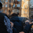В Кирове мужчина в шортах устроил бойню с охранником гостиницы - Город Киров
