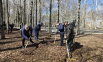 Александр Соколов вместе с депутатами и волонтерами убрал мусор в Парке Победы