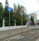 Симаков оценил качество тротуаров и парковок для инвалидов на улице Воровского 7 Симаков оценил качество тротуаров и парковок для инвалидов на улице Воровского